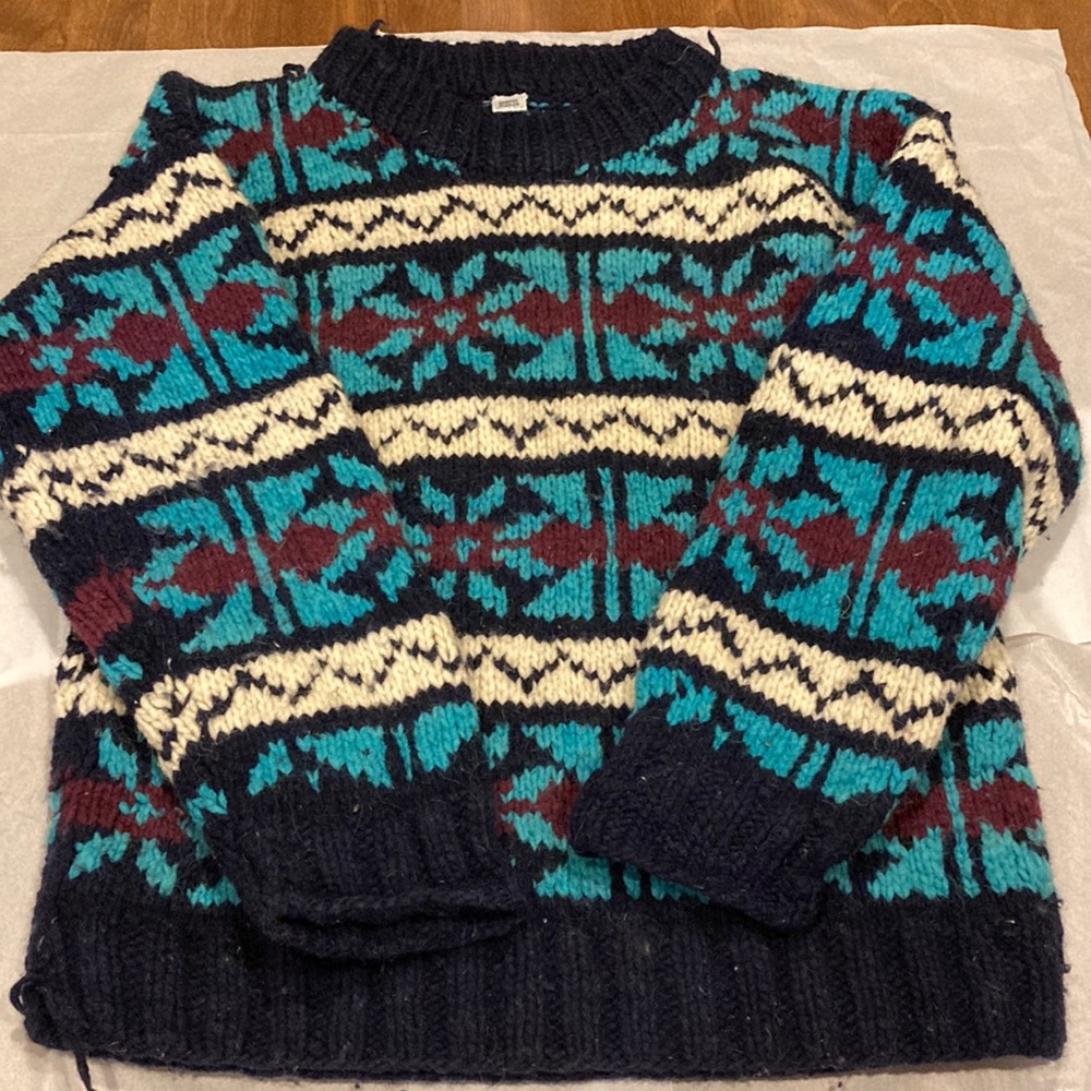 Vintage 1990's 100% Wool Chunky Sweater Made in Ecuador